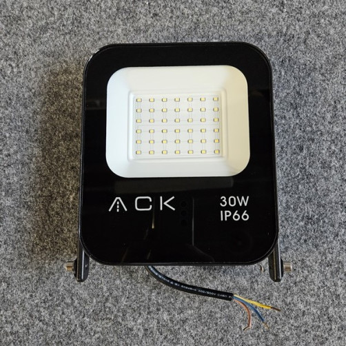 LED Reflector 3 year warranty/30 W 